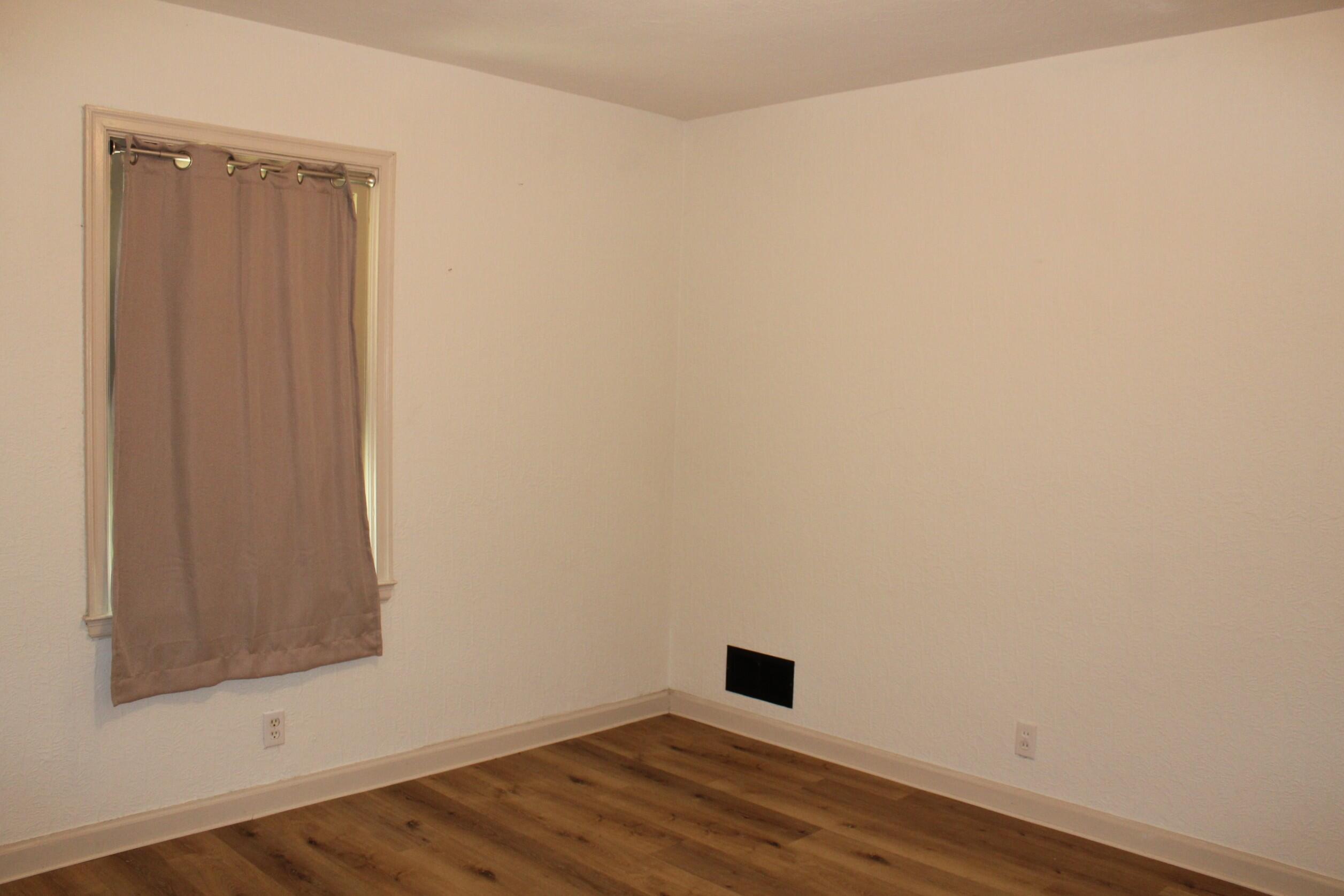 47 N Wright Avenue Property Photo 16