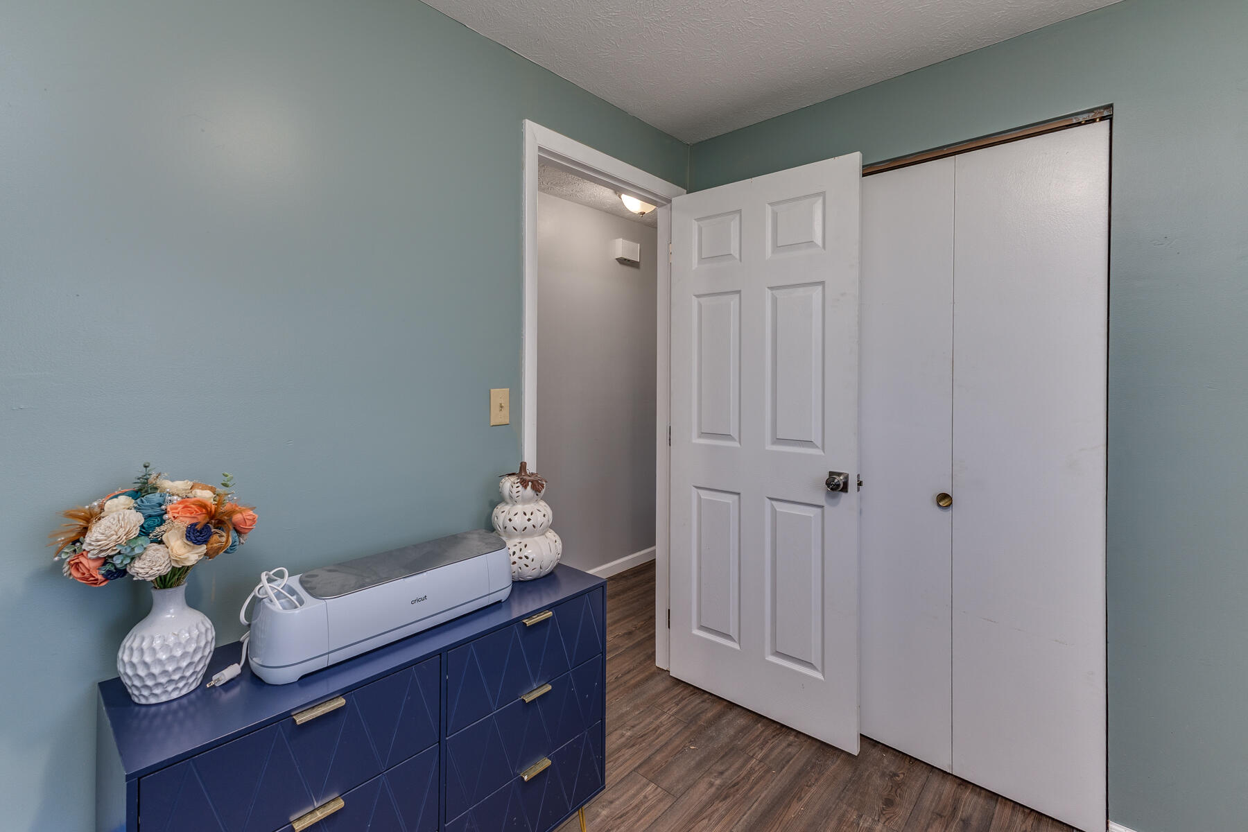 413 Windsor Avenue Property Photo 20