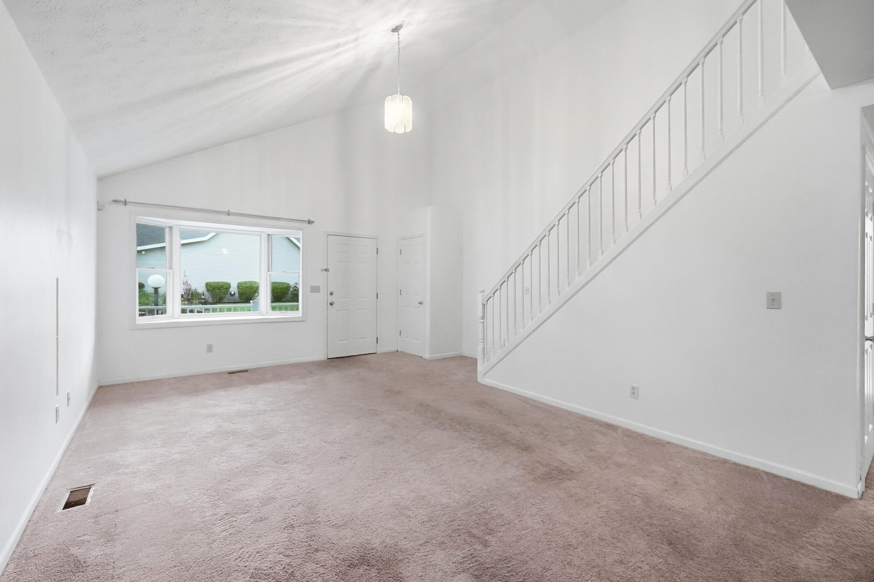 1514 E Ridgeview Circle Property Photo 10