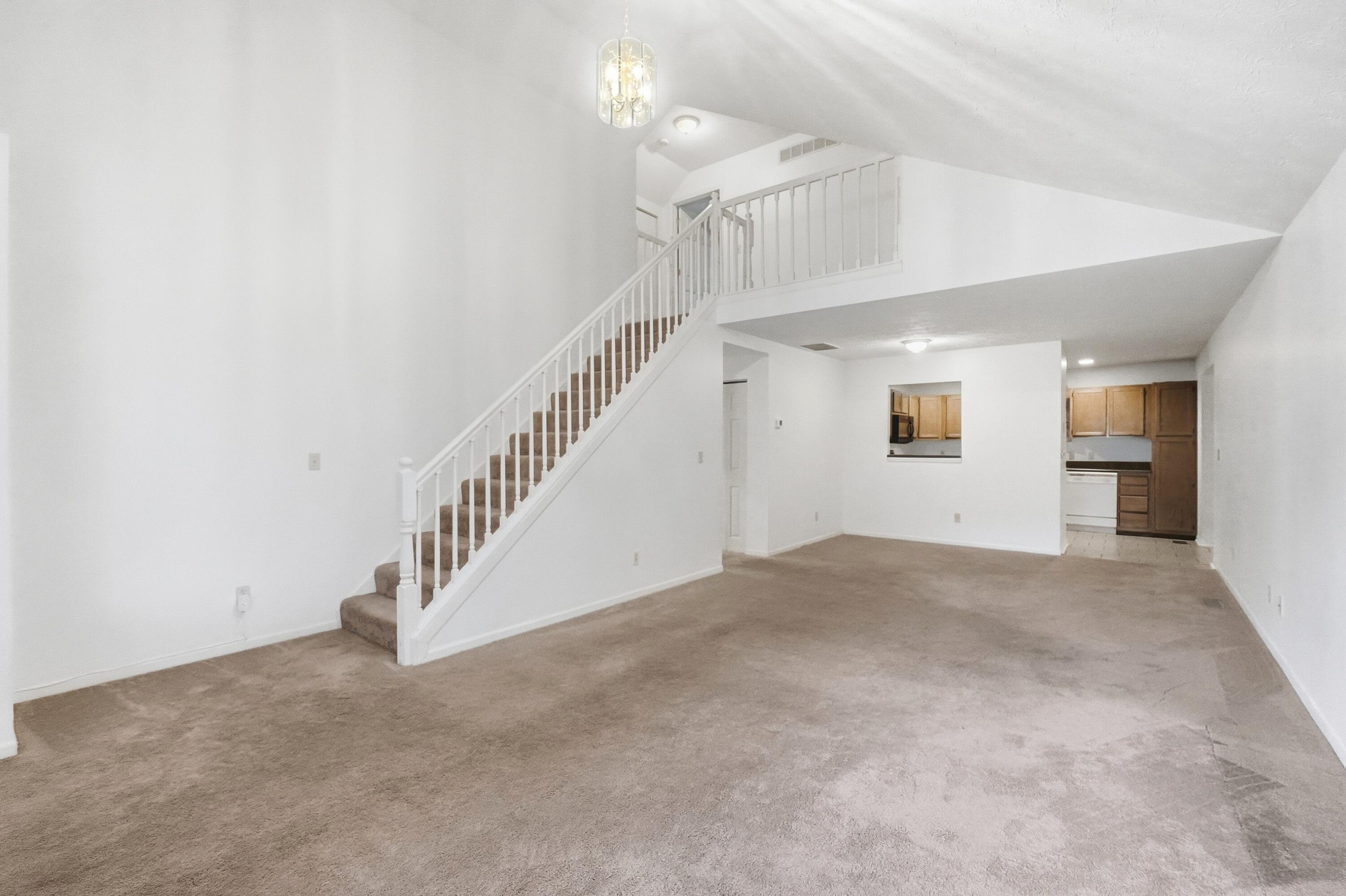 1514 E Ridgeview Circle Property Photo 12