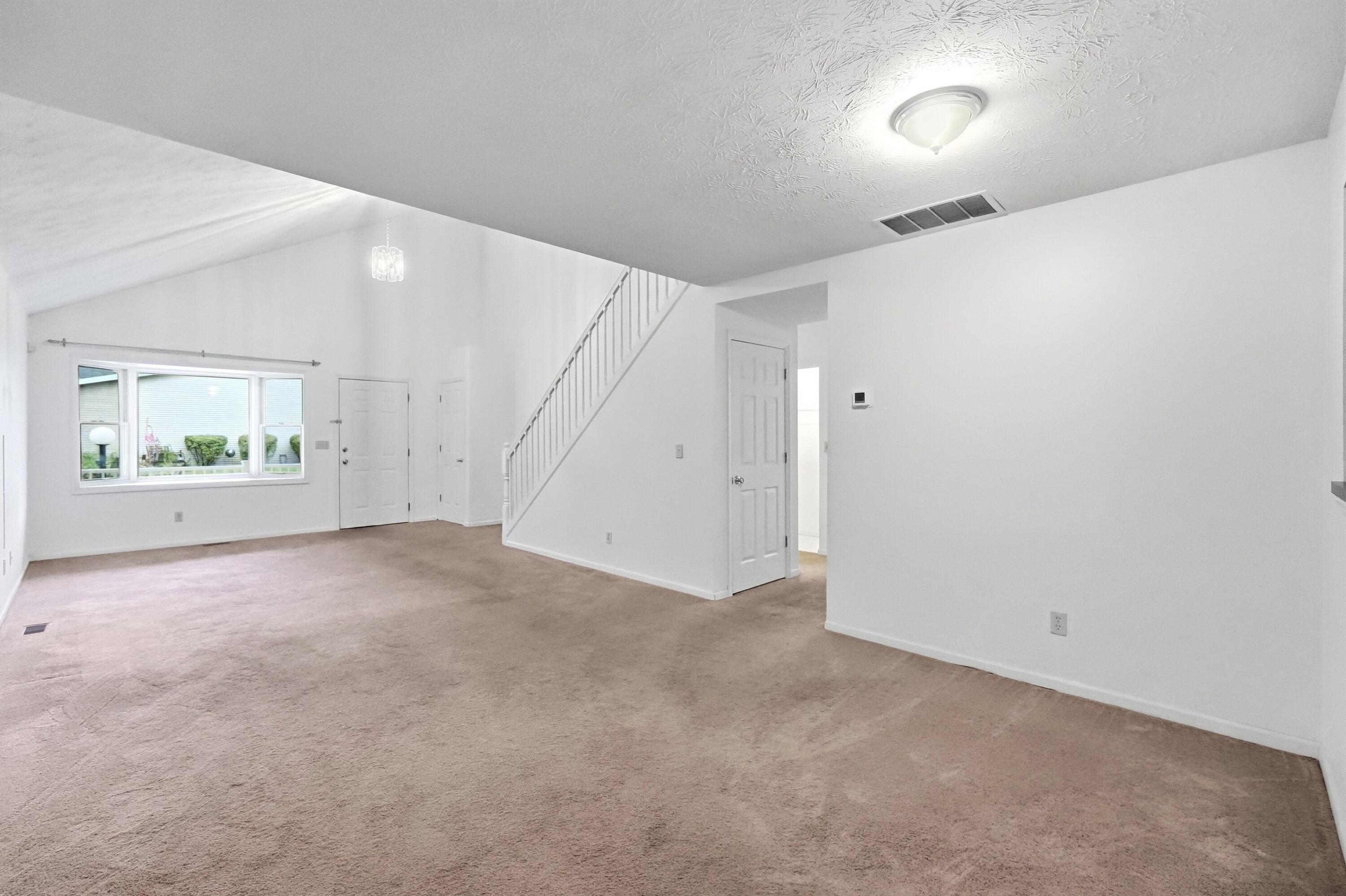 1514 E Ridgeview Circle Property Photo 14
