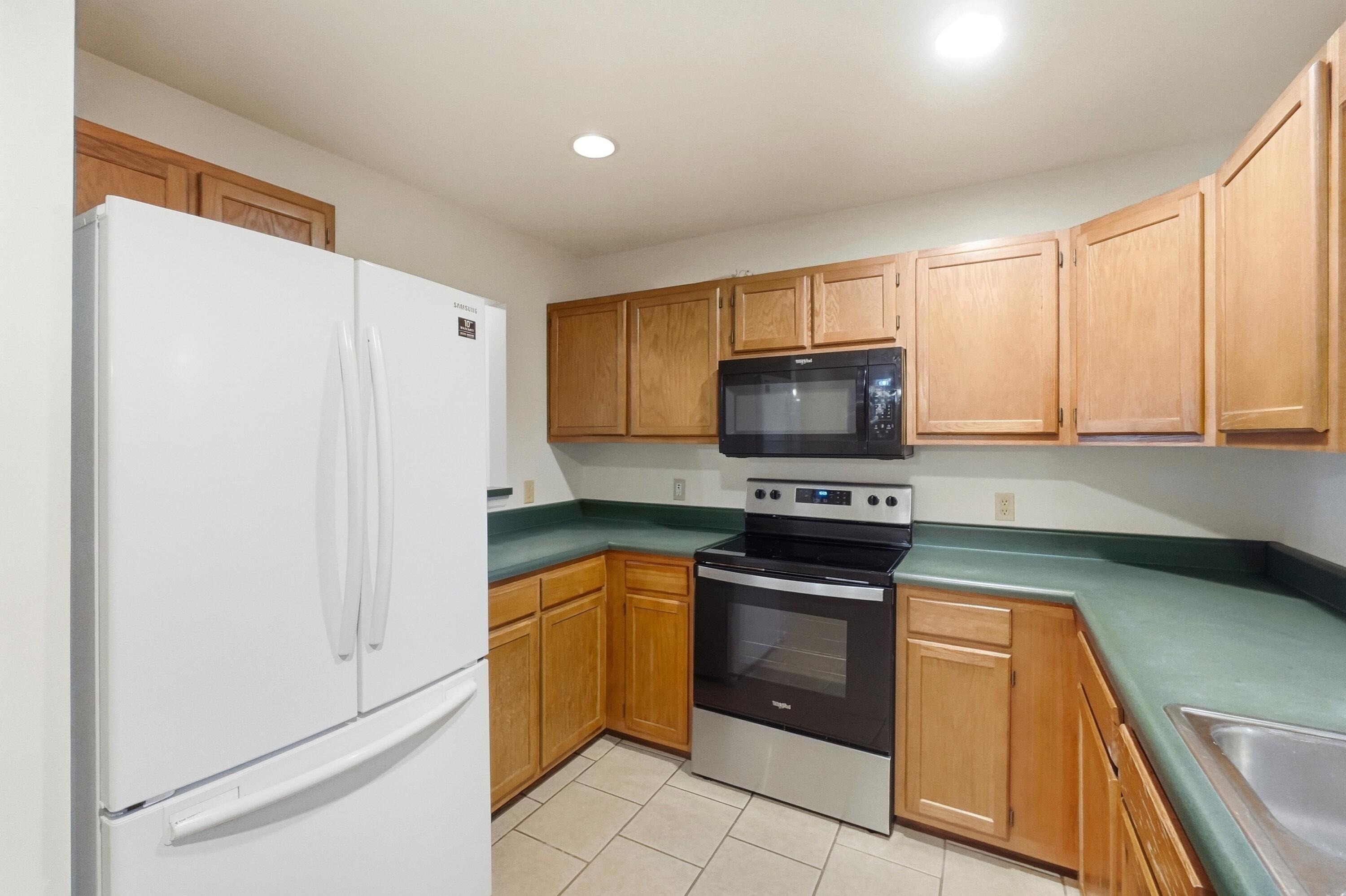 1514 E Ridgeview Circle Property Photo 18