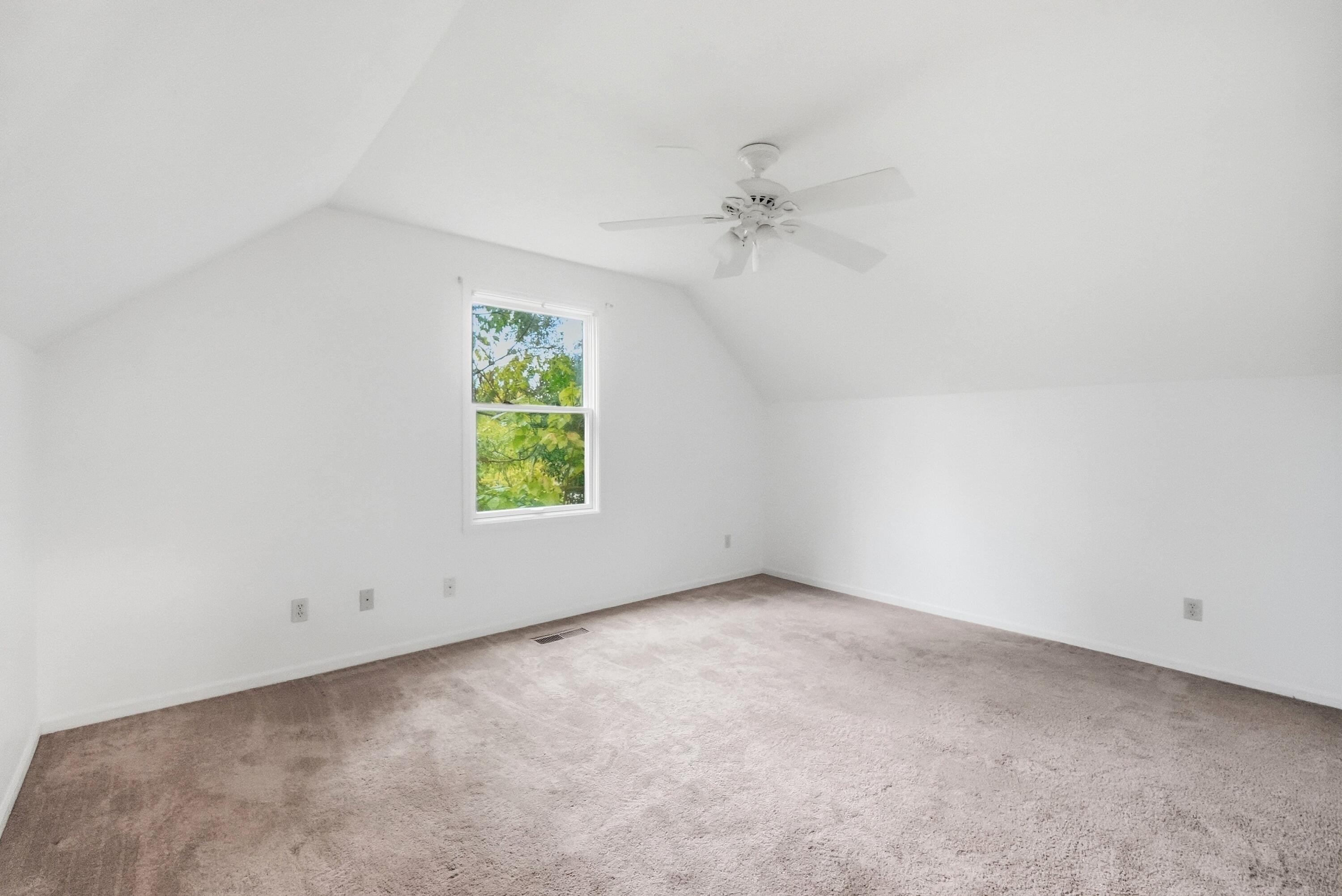 1514 E Ridgeview Circle Property Photo 38