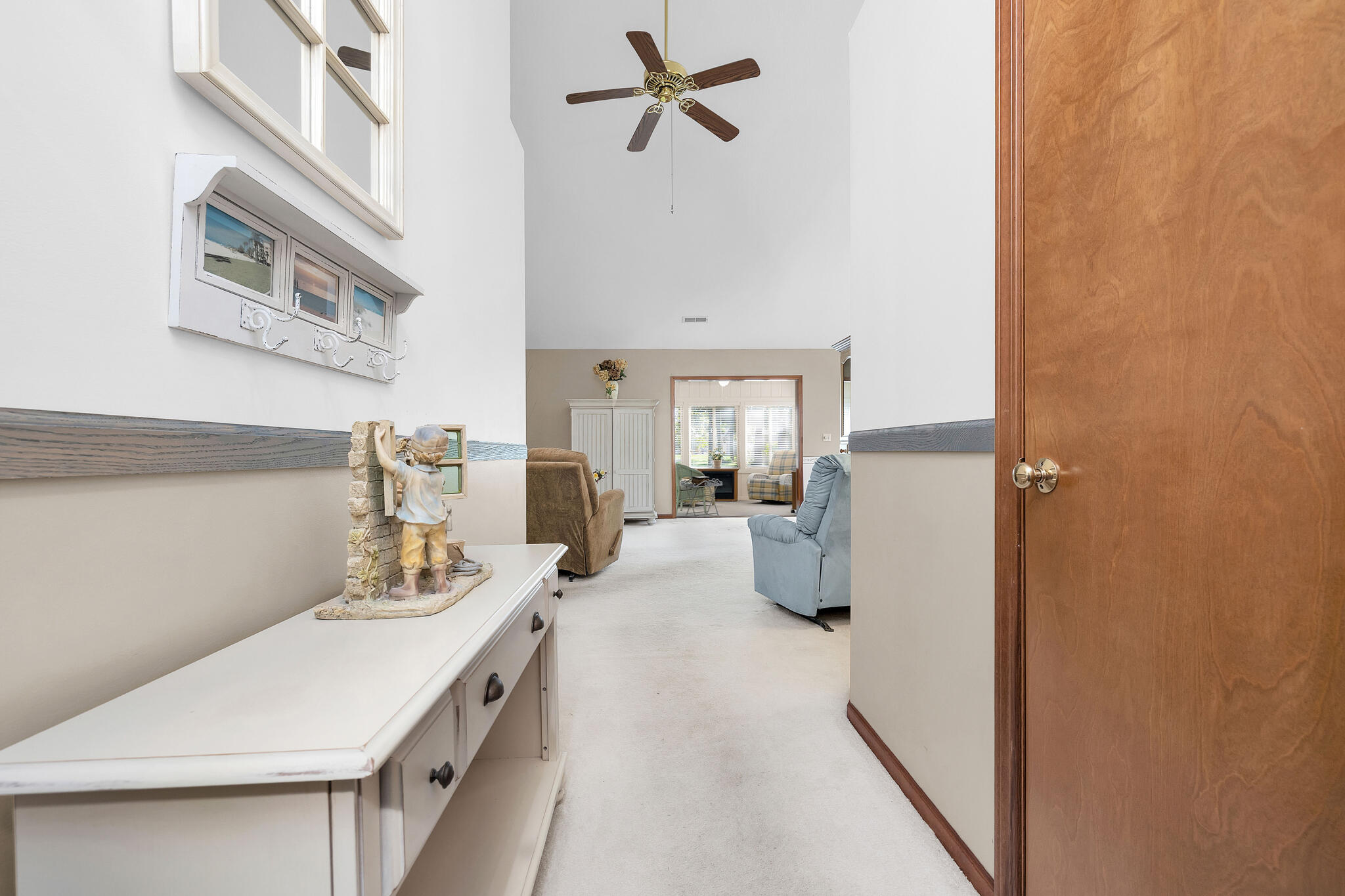 416 Woodside Place Property Photo 3