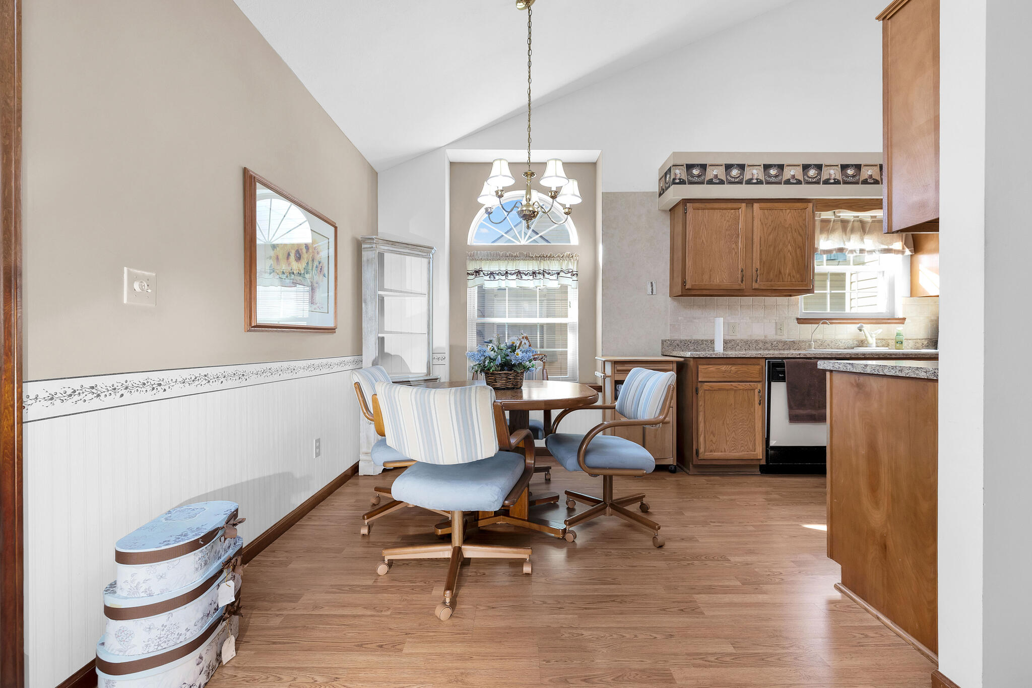 416 Woodside Place Property Photo 10