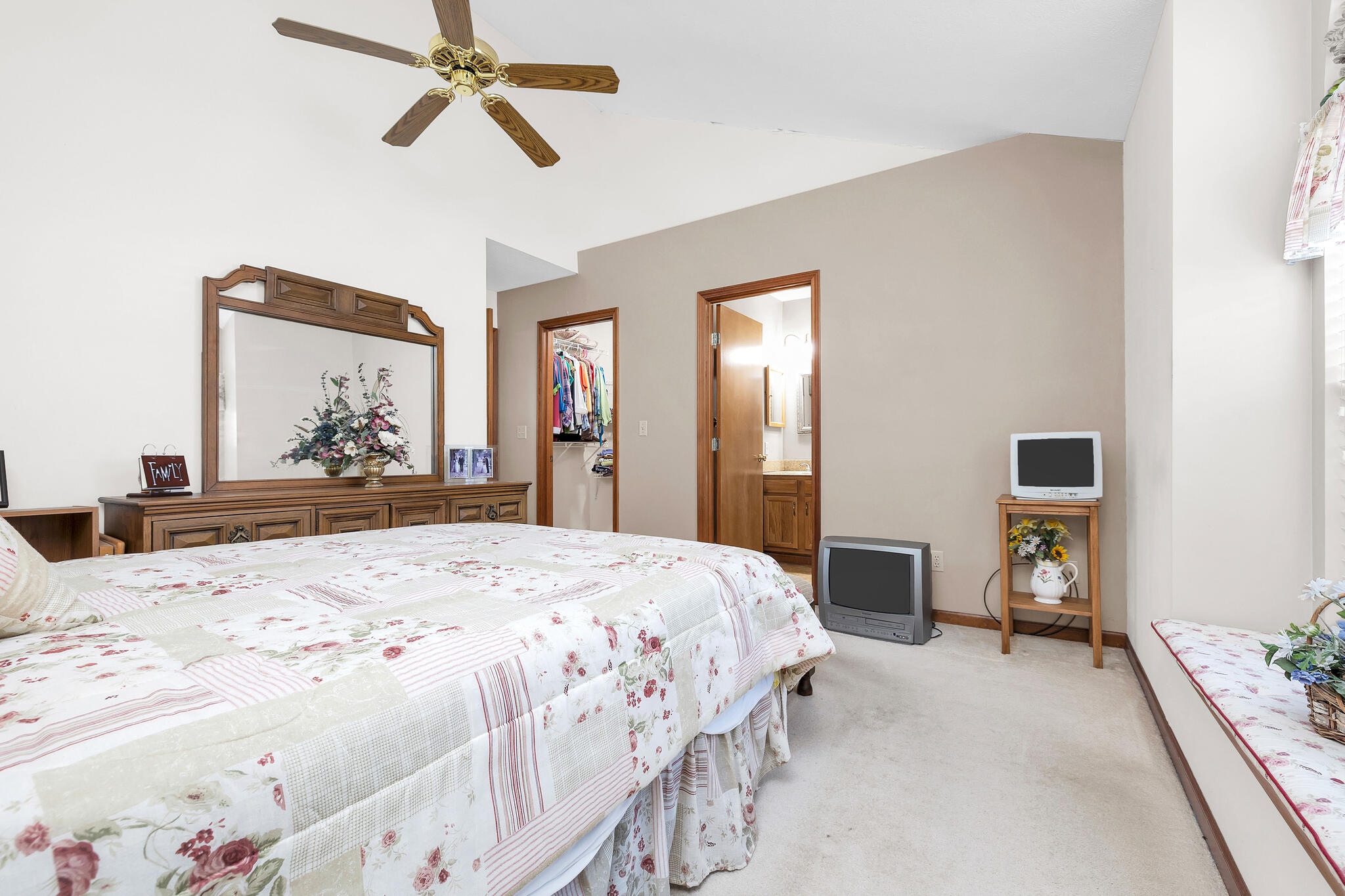 416 Woodside Place Property Photo 20