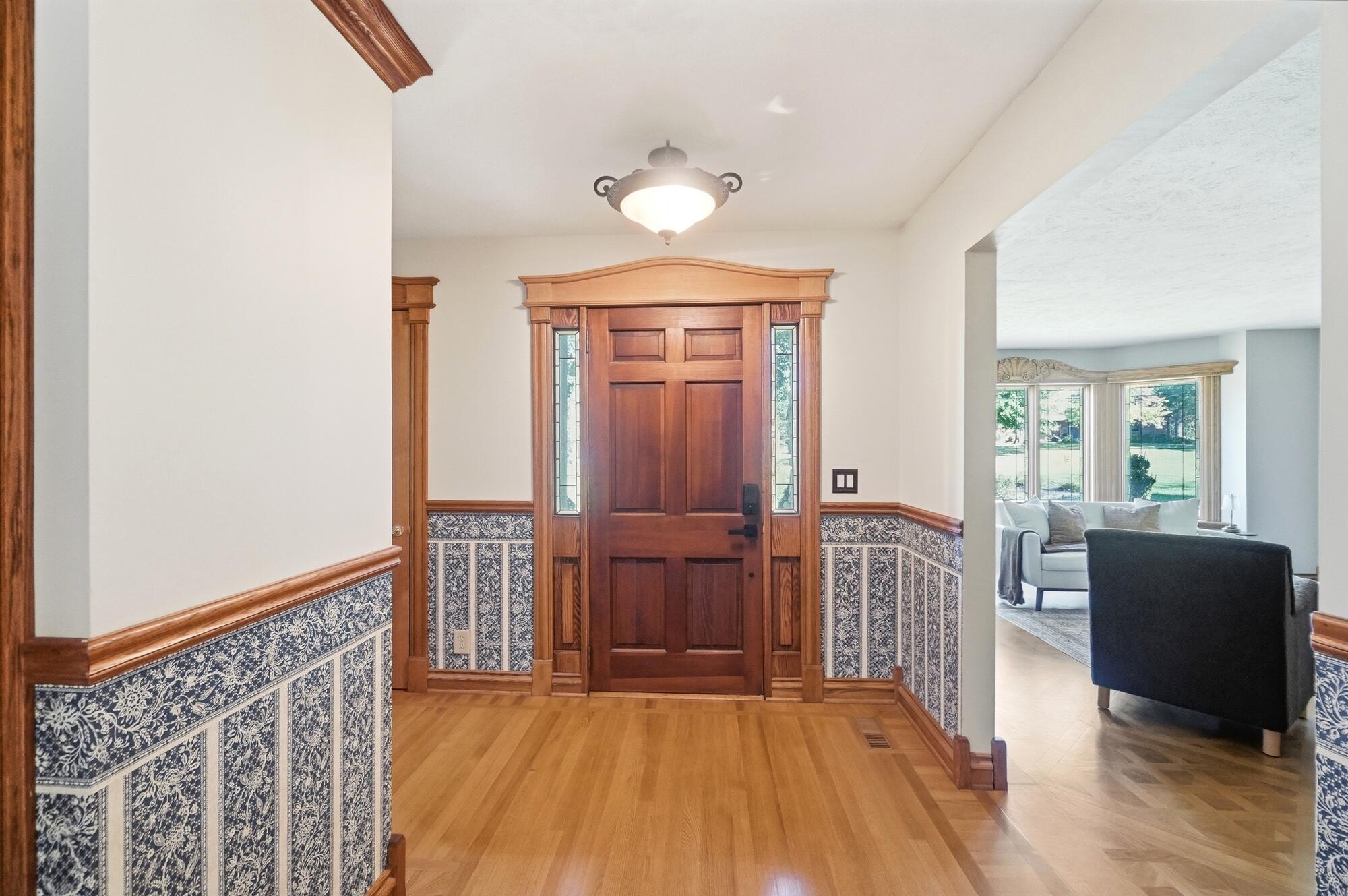 609 Aberfelda Drive Property Photo 7