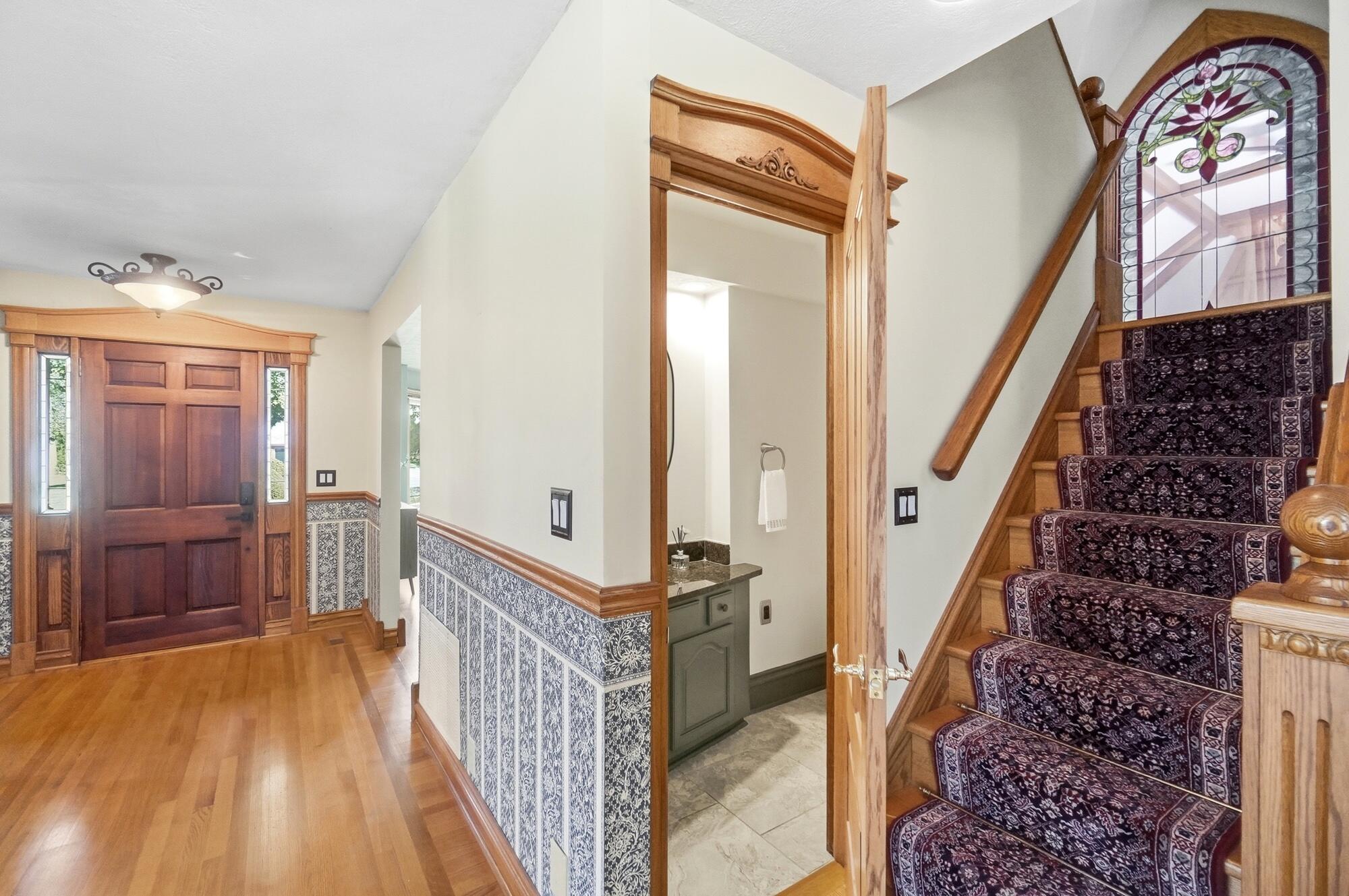 609 Aberfelda Drive Property Photo 38