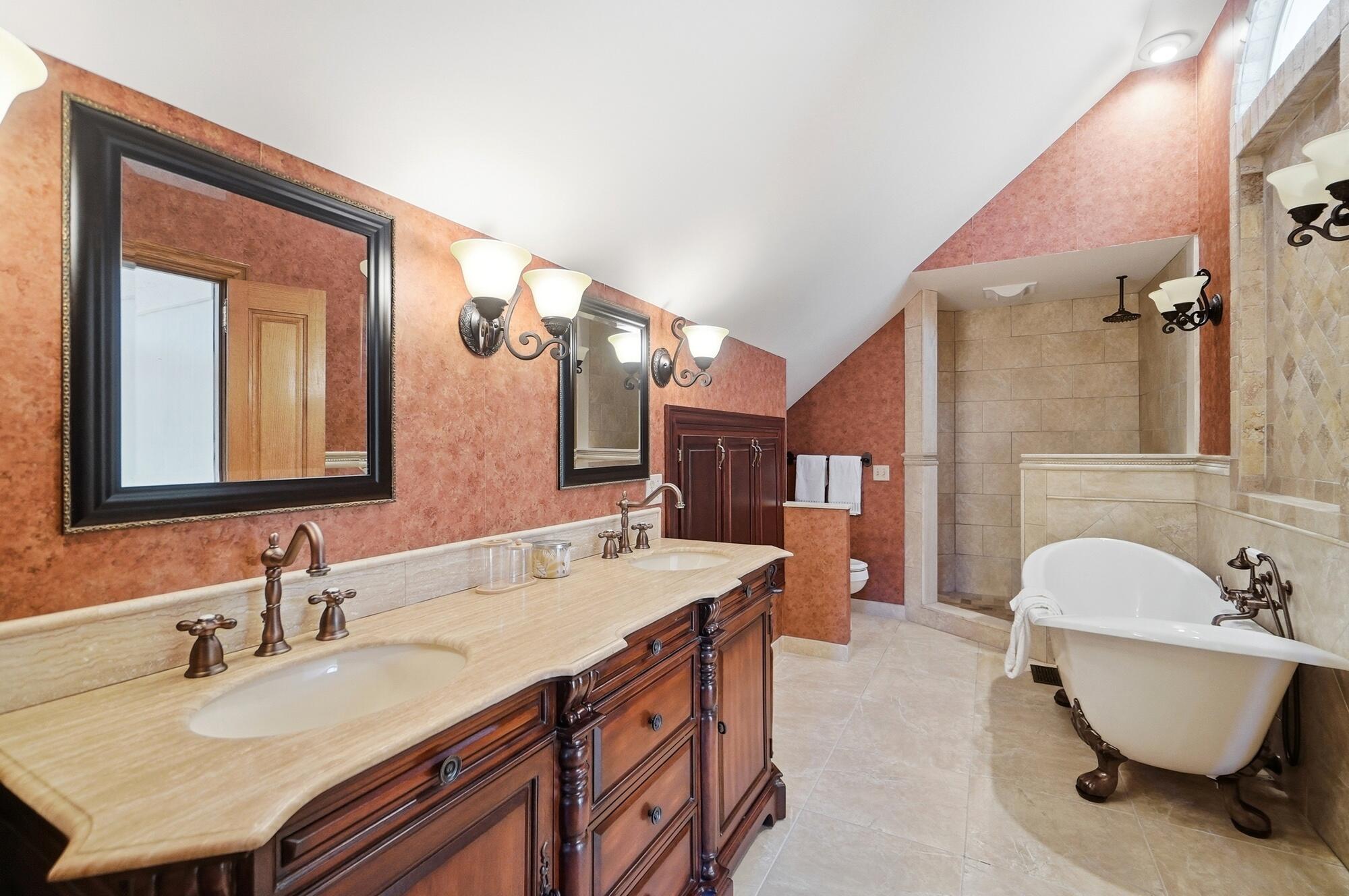 609 Aberfelda Drive Property Photo 45