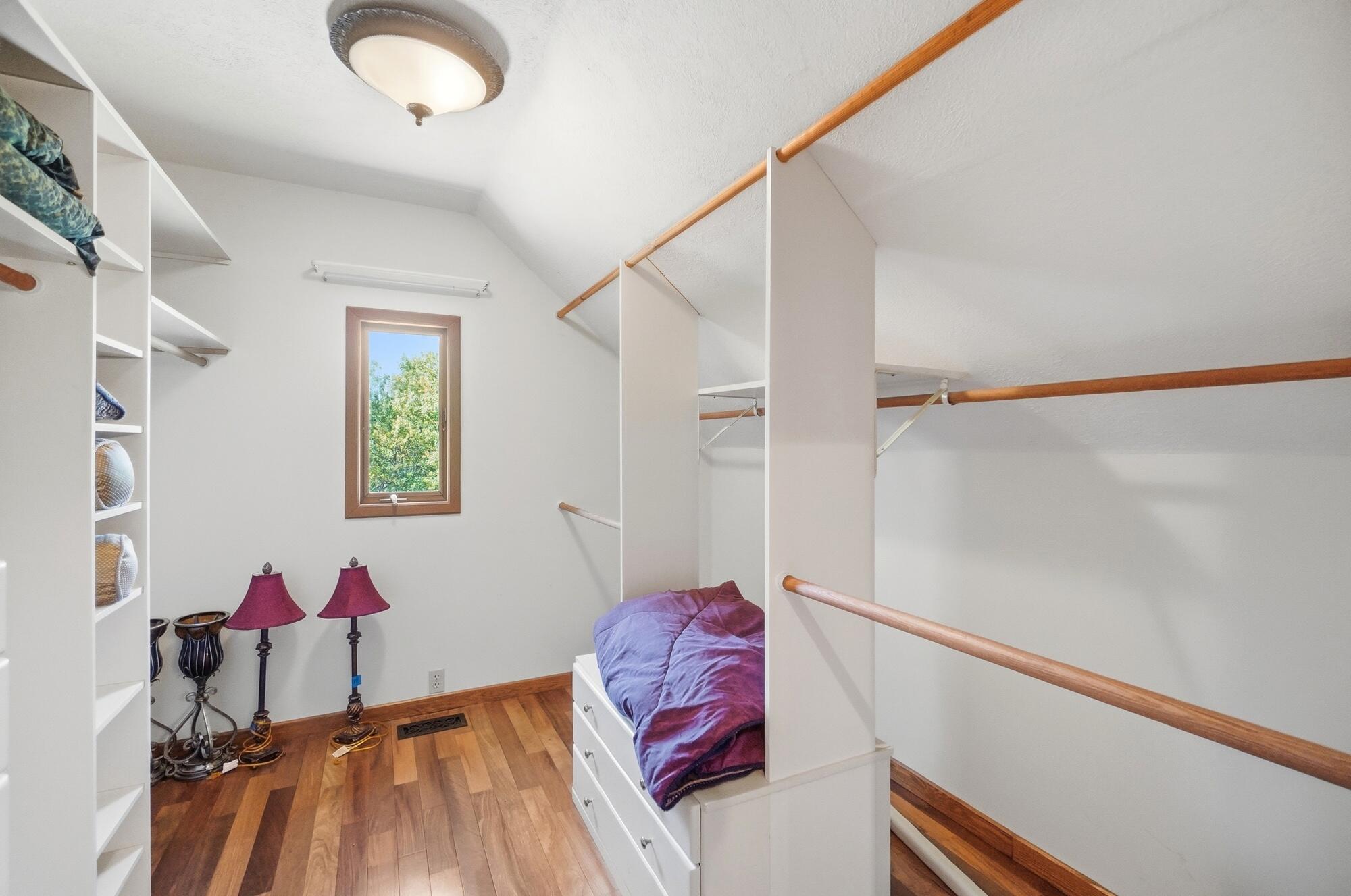 609 Aberfelda Drive Property Photo 46