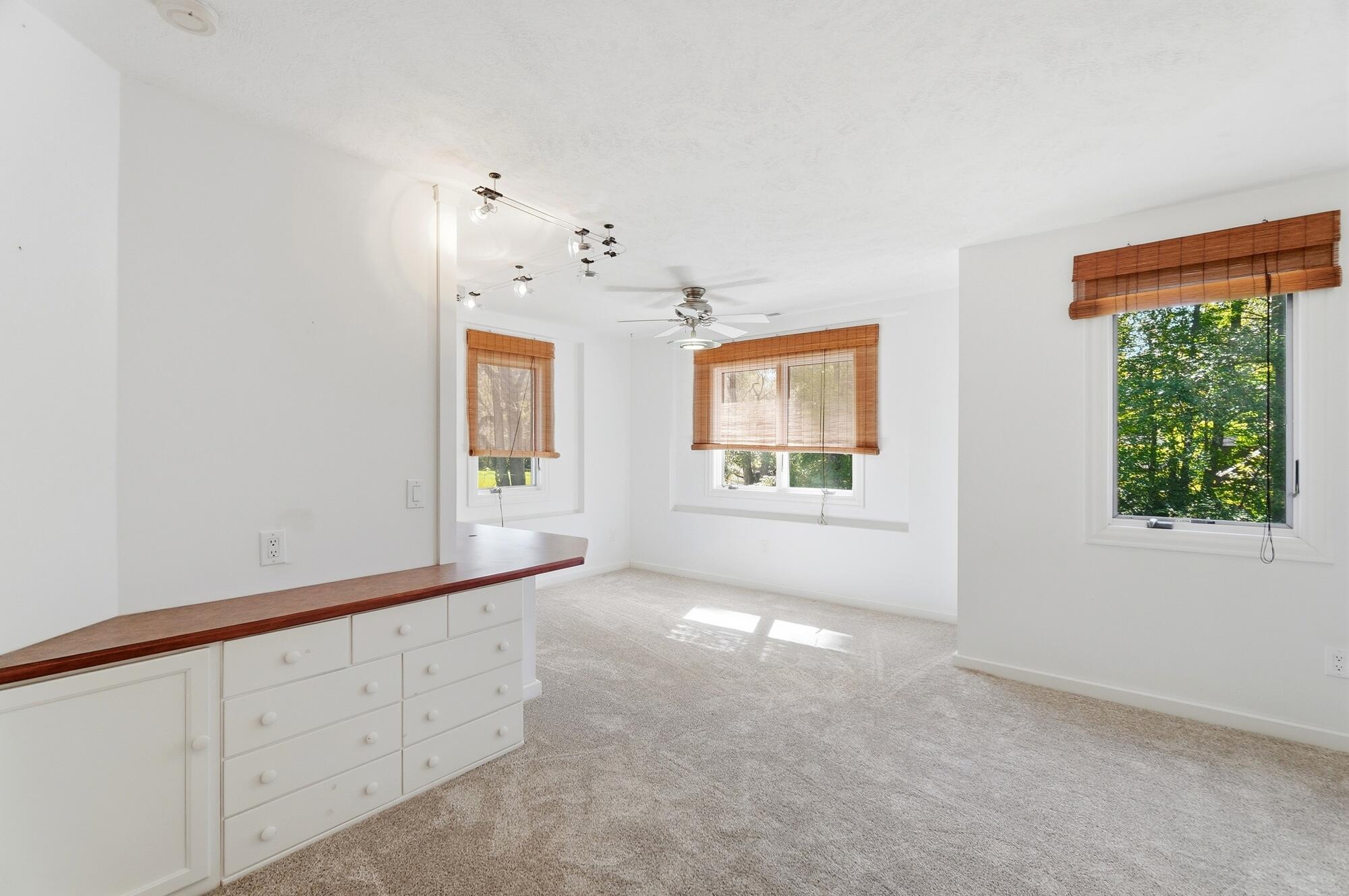 609 Aberfelda Drive Property Photo 47