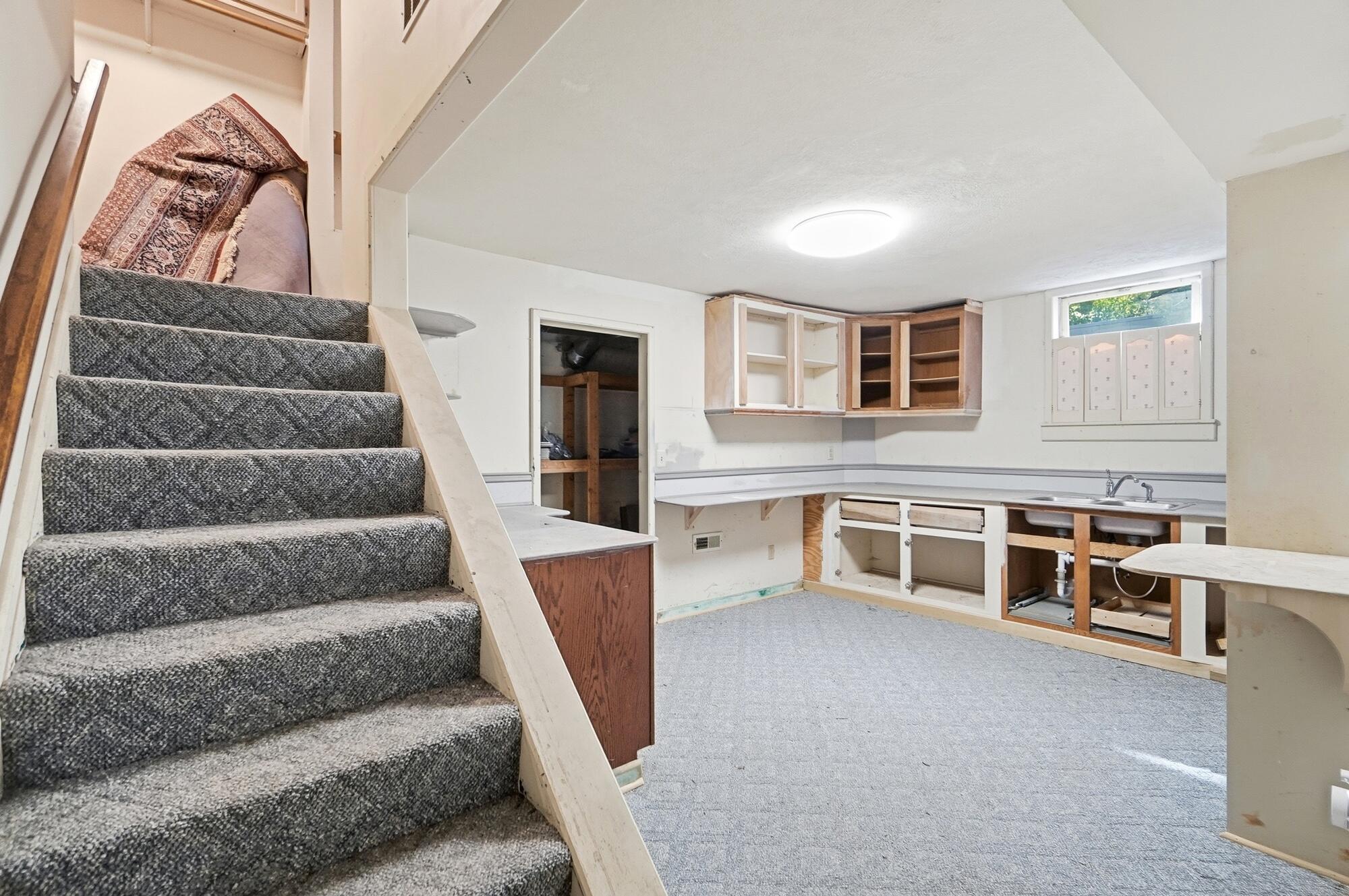 609 Aberfelda Drive Property Photo 55