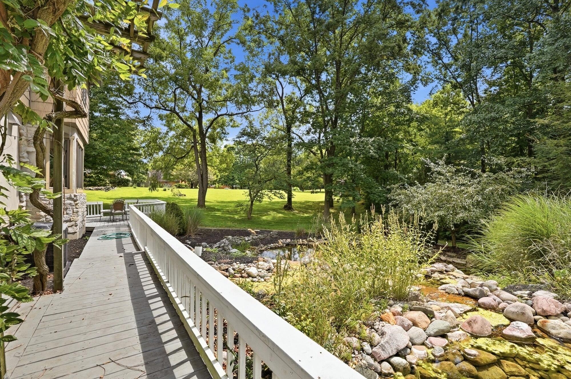 609 Aberfelda Drive Property Photo 61
