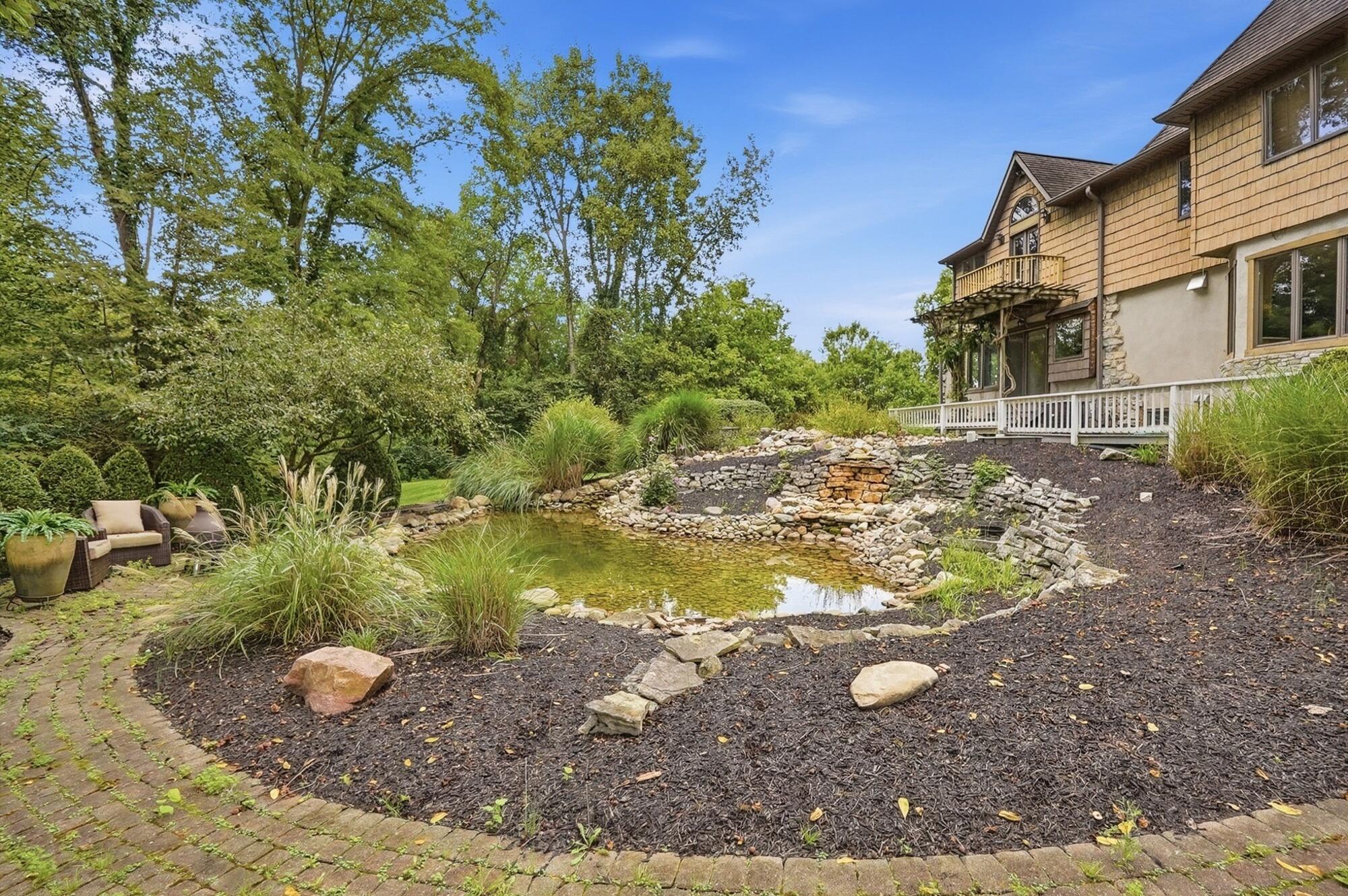 609 Aberfelda Drive Property Photo 68