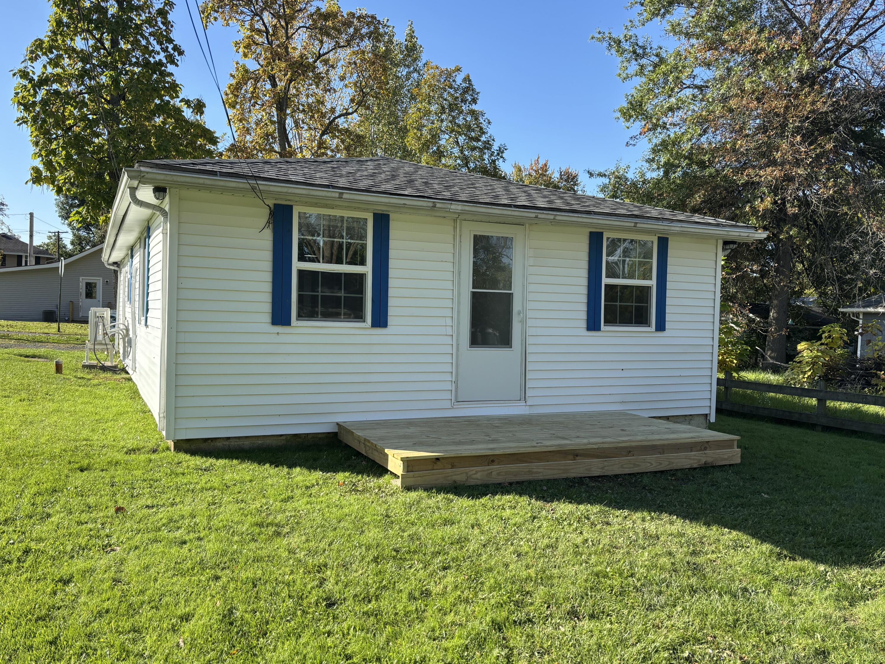 9781 Fairview Avenue Property Photo 1