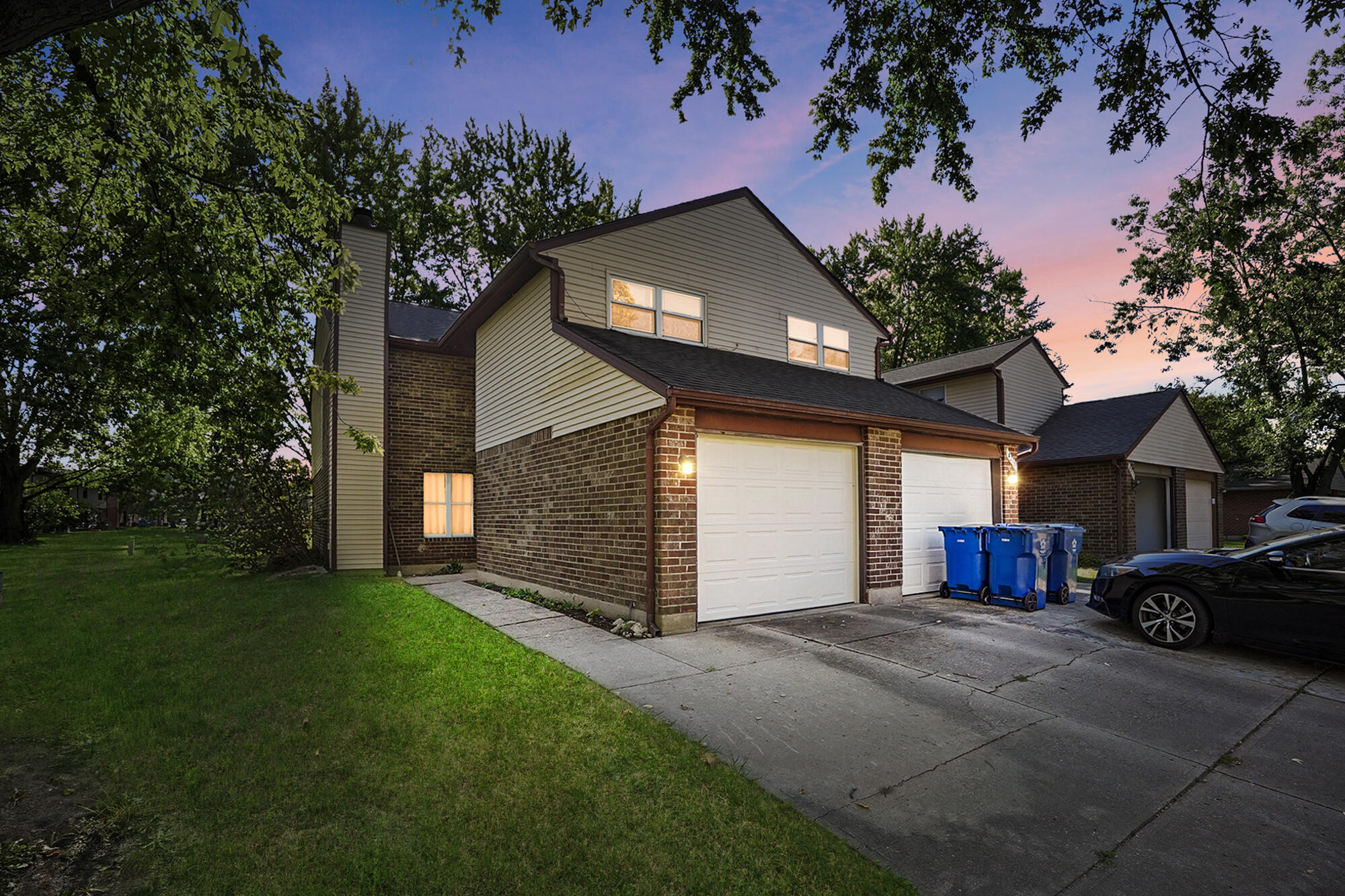 8209 Schoolgate Drive Property Photo 1