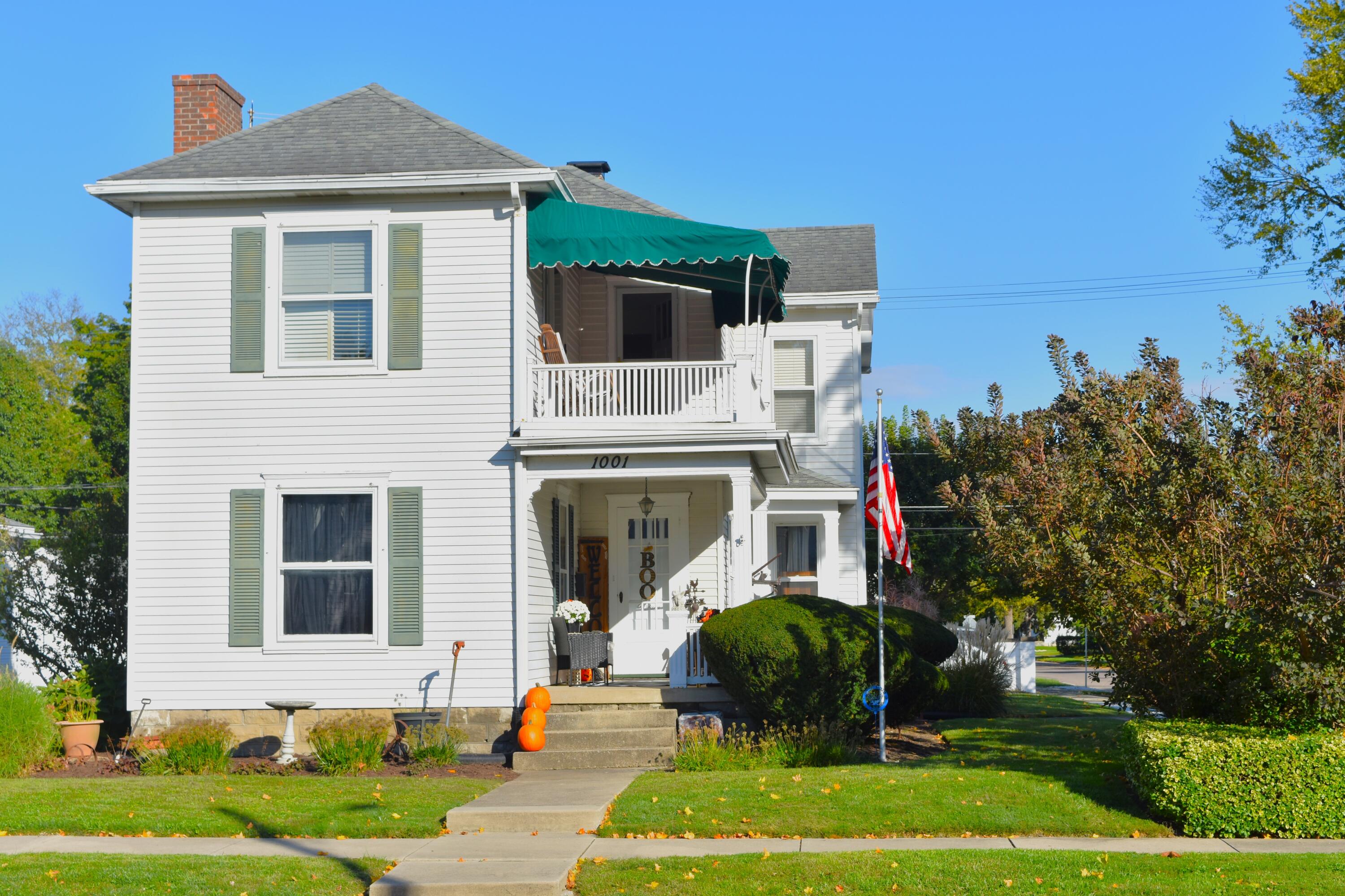 1001 Washington Avenue Property Photo 1