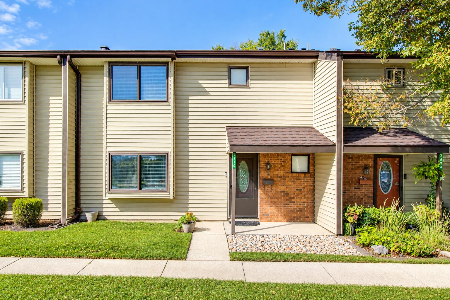 3210 Gambit Square