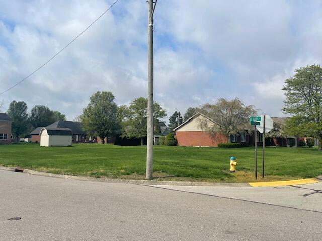 2 Edgewood Drive Property Photo 3