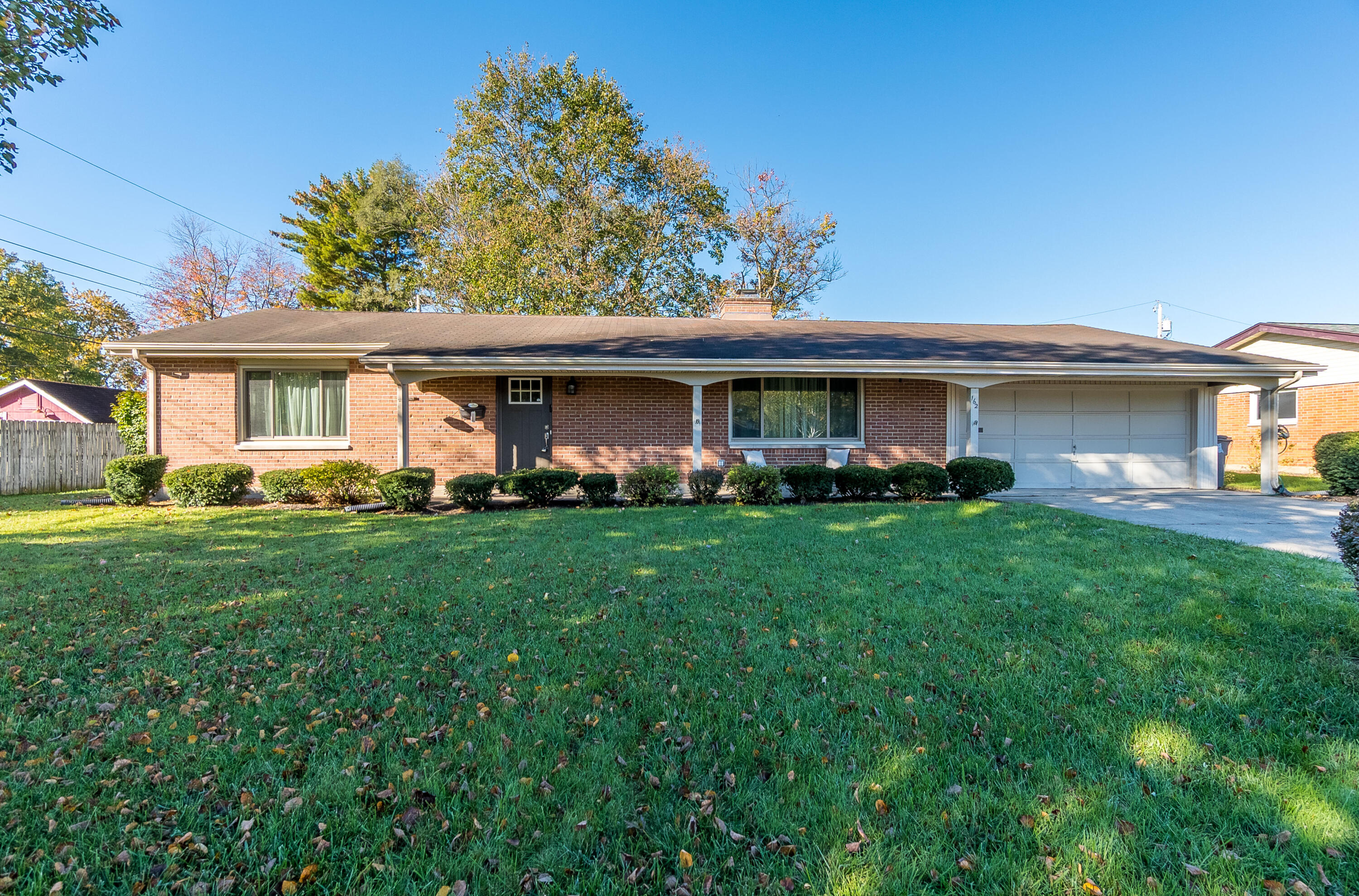 162 Robin Hood Lane Property Photo 1