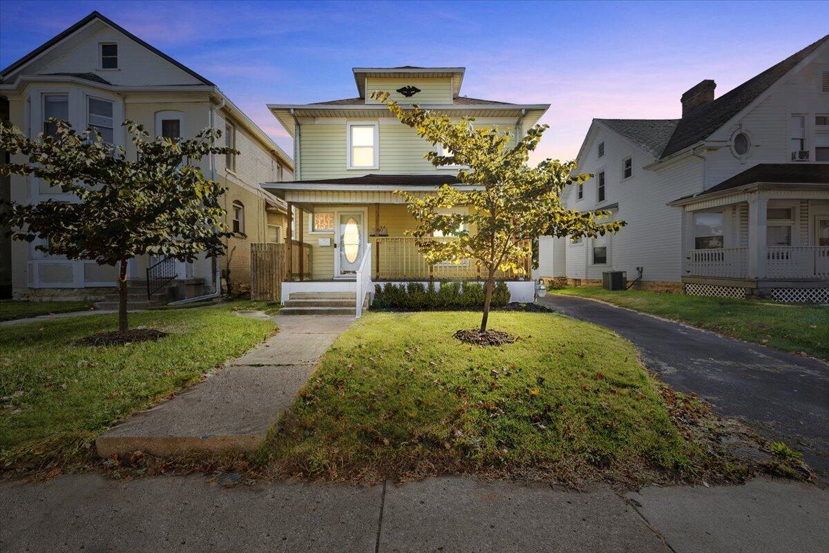 1454 N Limestone Street Property Photo 1