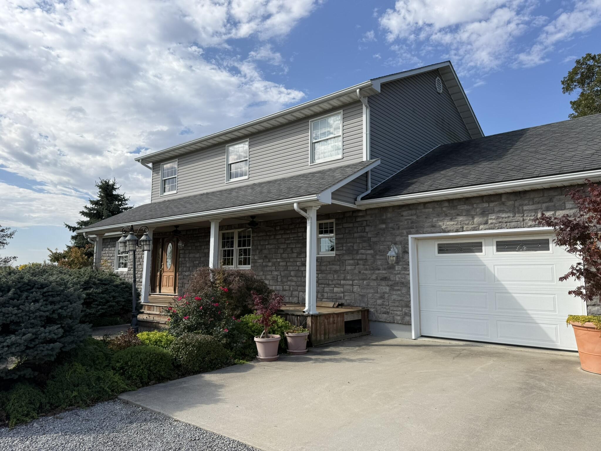 5282 Mud Pike Road Property Photo 1