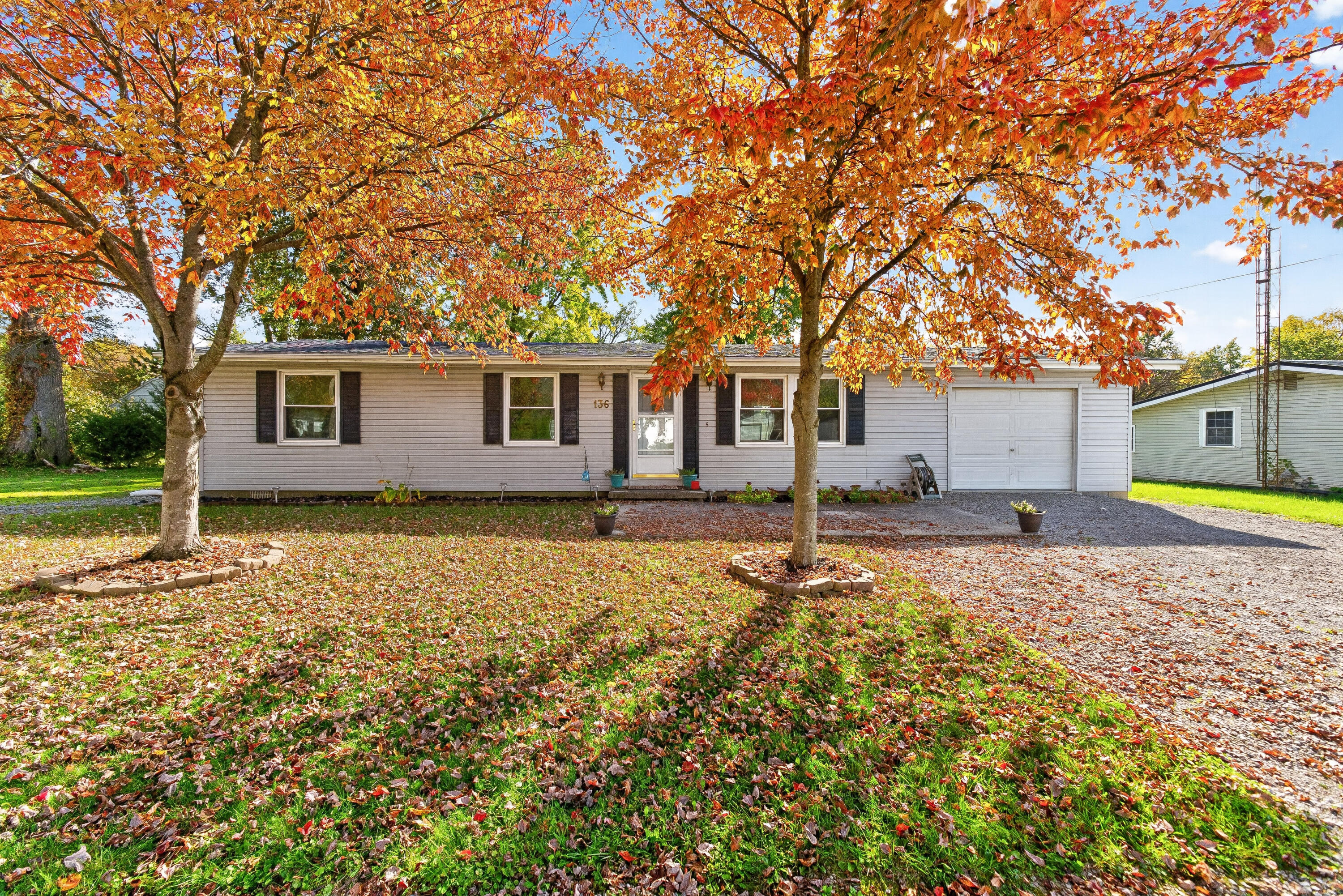136 Holly Lane Property Photo 1