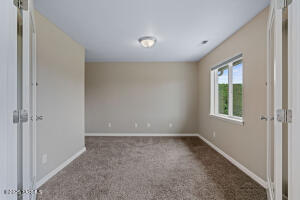 1113 69th Ave Property Photo 6