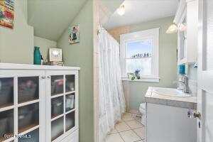 31 Gilbert Rd Property Photo 15