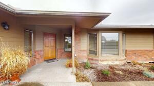 101 48th Ave Property Photo 1