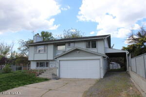 215 Ridgeway Dr Property Photo 1