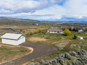 830 Songbird Way Property Photo 6