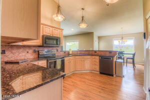 830 Songbird Way Property Photo 10