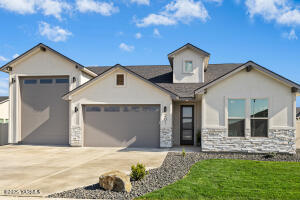 201 Chinook Rd Property Photo 4