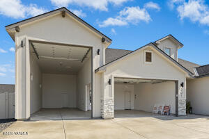 201 Chinook Rd Property Photo 5