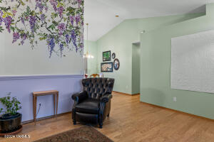 609 Jade Pl Property Photo 4