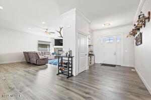 7303 Crestfields Rd Property Photo 4