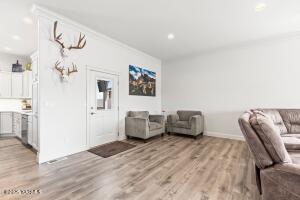 7303 Crestfields Rd Property Photo 8