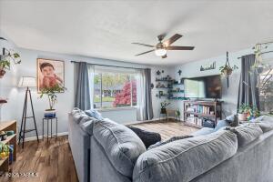1203 11th Ave Property Photo 6