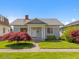 318 13th Ave Property Photo 1