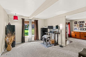 621 5th St Property Photo 10