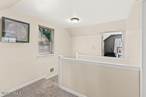 621 5th St Property Photo 13