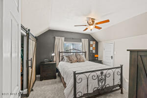 621 5th St Property Photo 16