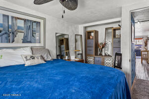 2071 Selah Loop Rd Property Photo 11