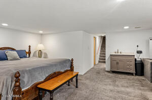 2071 Selah Loop Rd Property Photo 17