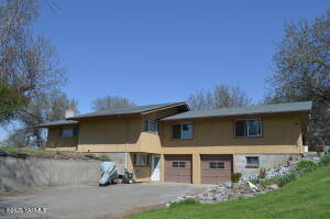 290 Galloway Dr Property Photo 1