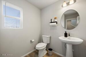 510 Chinook Winds Ln Property Photo 6