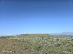 Nka Roza Hill Dr Property Photo 1