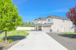 2400 63rd Ave Property Photo 4