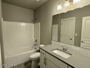 2400 63rd Ave Property Photo 6